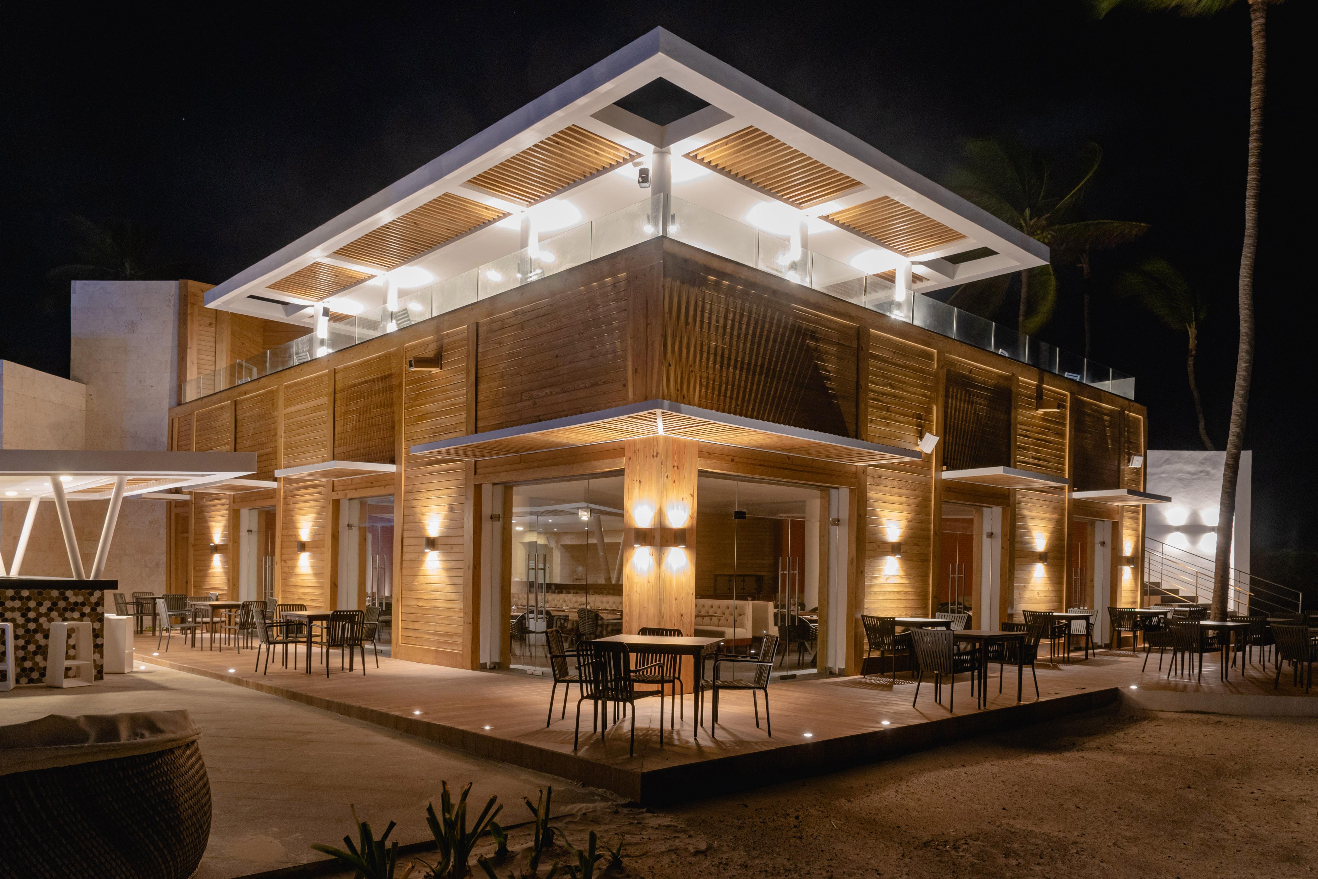 Grand Bavaro Princess (Adults Only) Exterior photo The restaurant at the resort