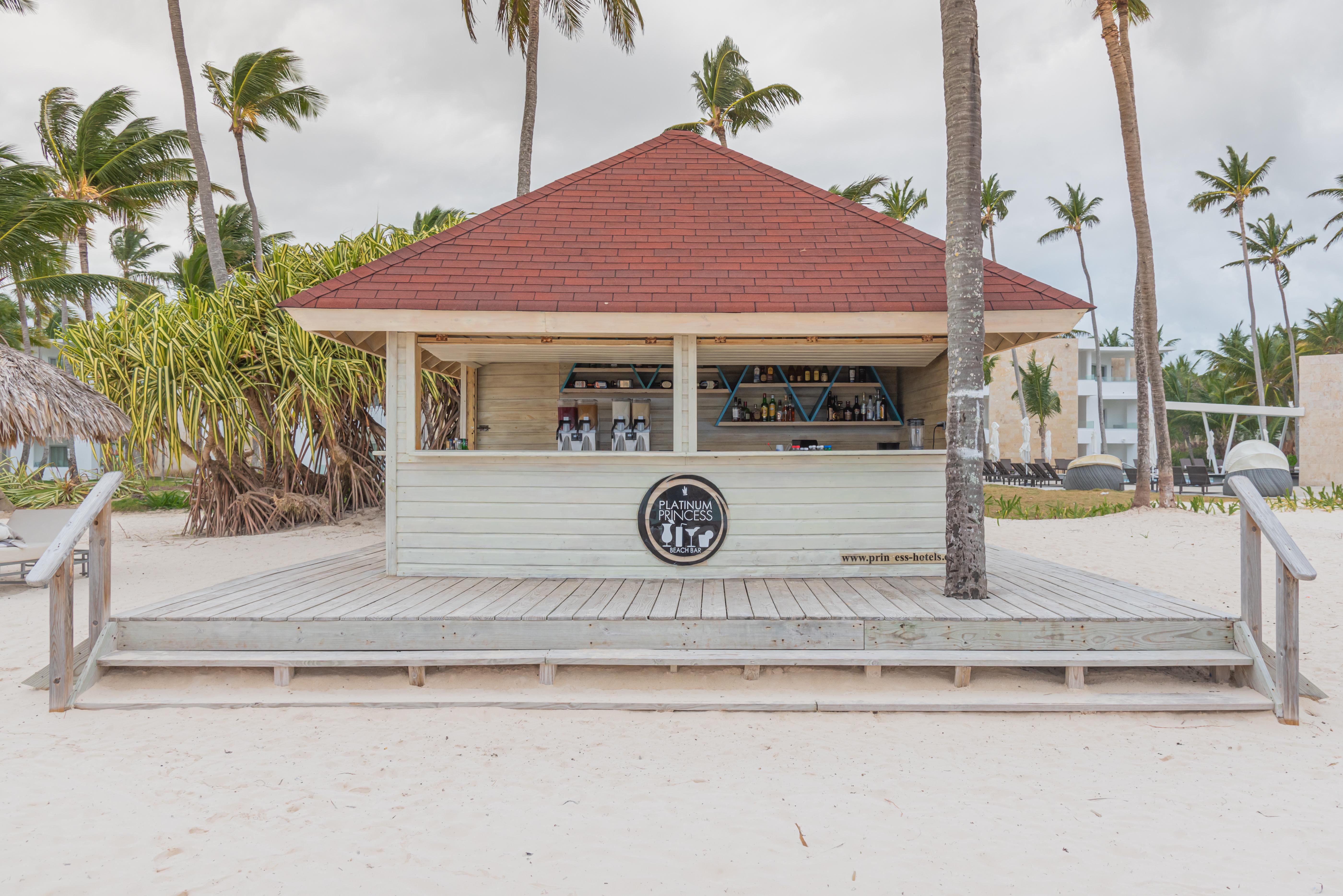 Grand Bavaro Princess (Adults Only) Hotel Exterior photo Beach Bar